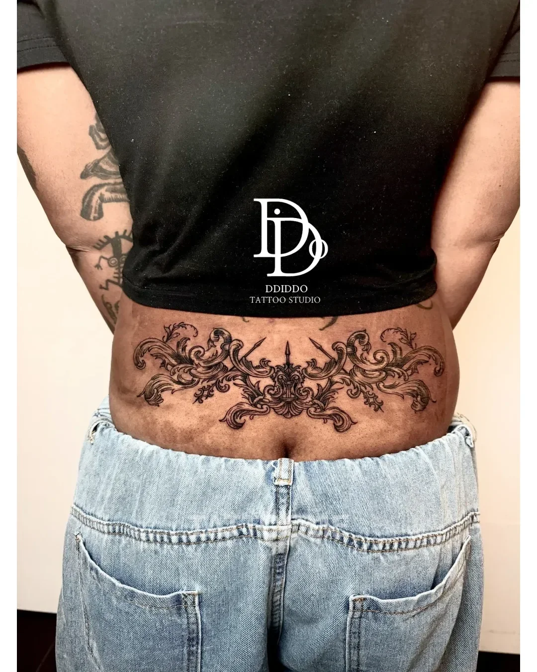 블랙워크 타투 2 - ddiddotattoo