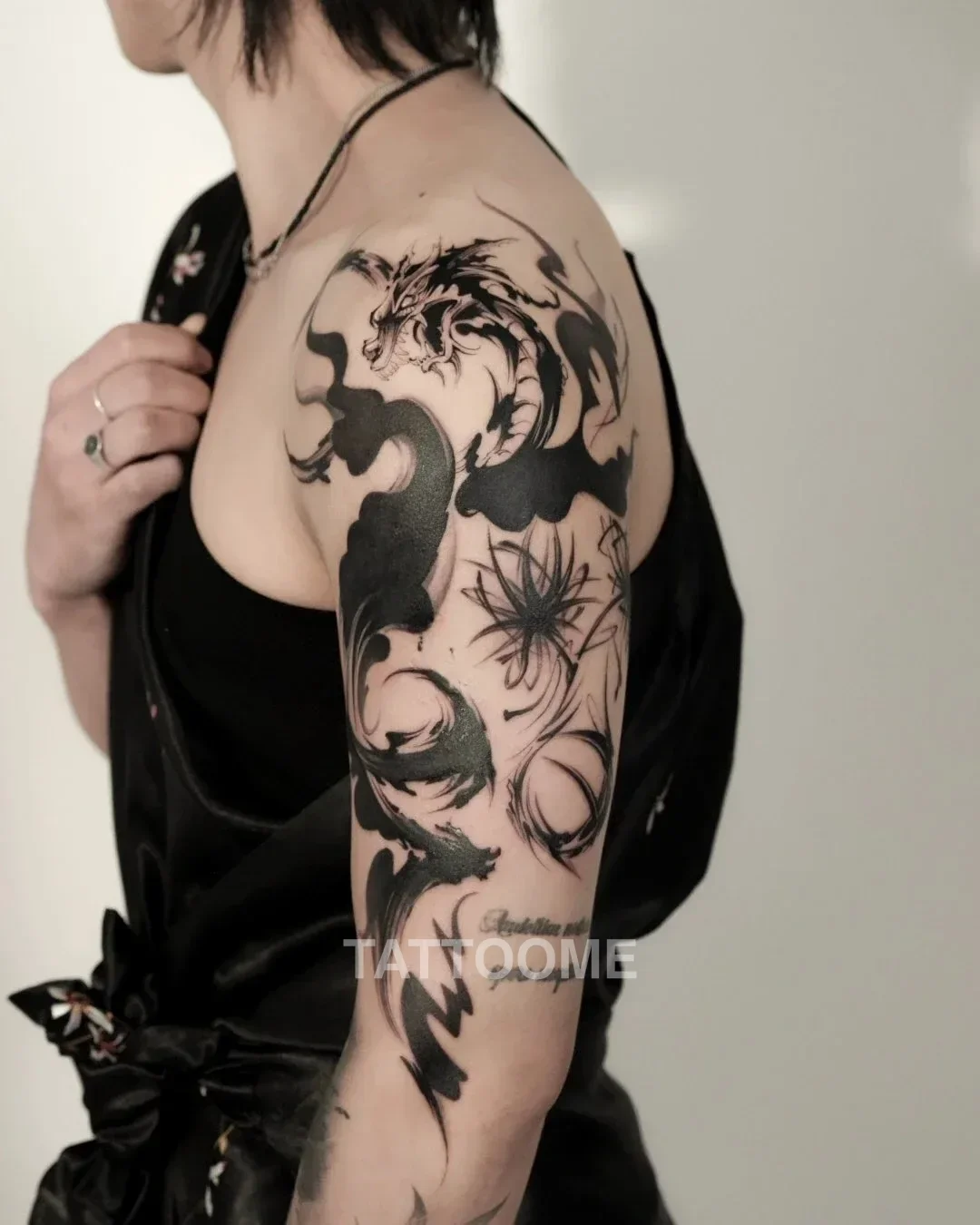 블랙워크 팔2 - dyed_tattoo