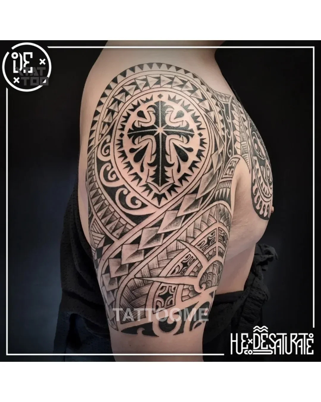 폴리네시안 가슴반팔3 - hue_tatt