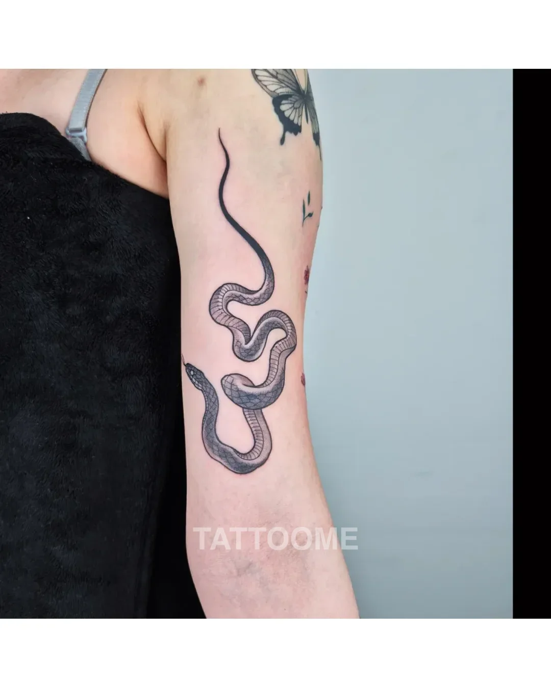 블랙워크 심플한 뱀 - tattoo_soun