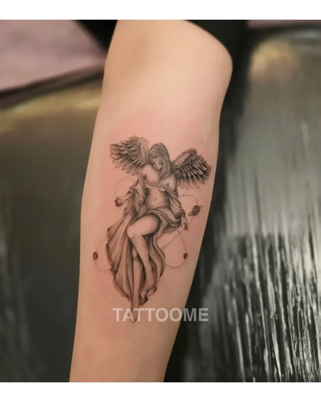 블랙앤그레이 타투 3 - tattooer_elbow