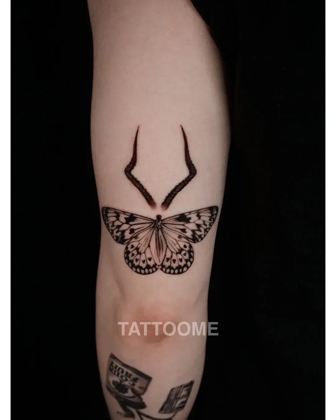 블랙워크 나비 - 2myeonzi_tattoo