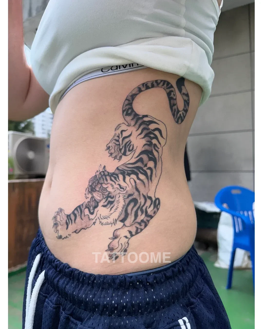 블랙워크 호랑이 - teddy_.tattoo 6