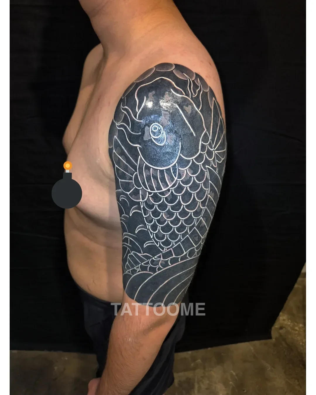 반팔 흑백 잉어 커버업 전/후 - tattooist_yuye 커버업 후