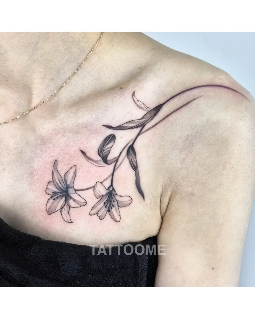블랙워크 쇄골라인 백합 - tattoo_soun 1