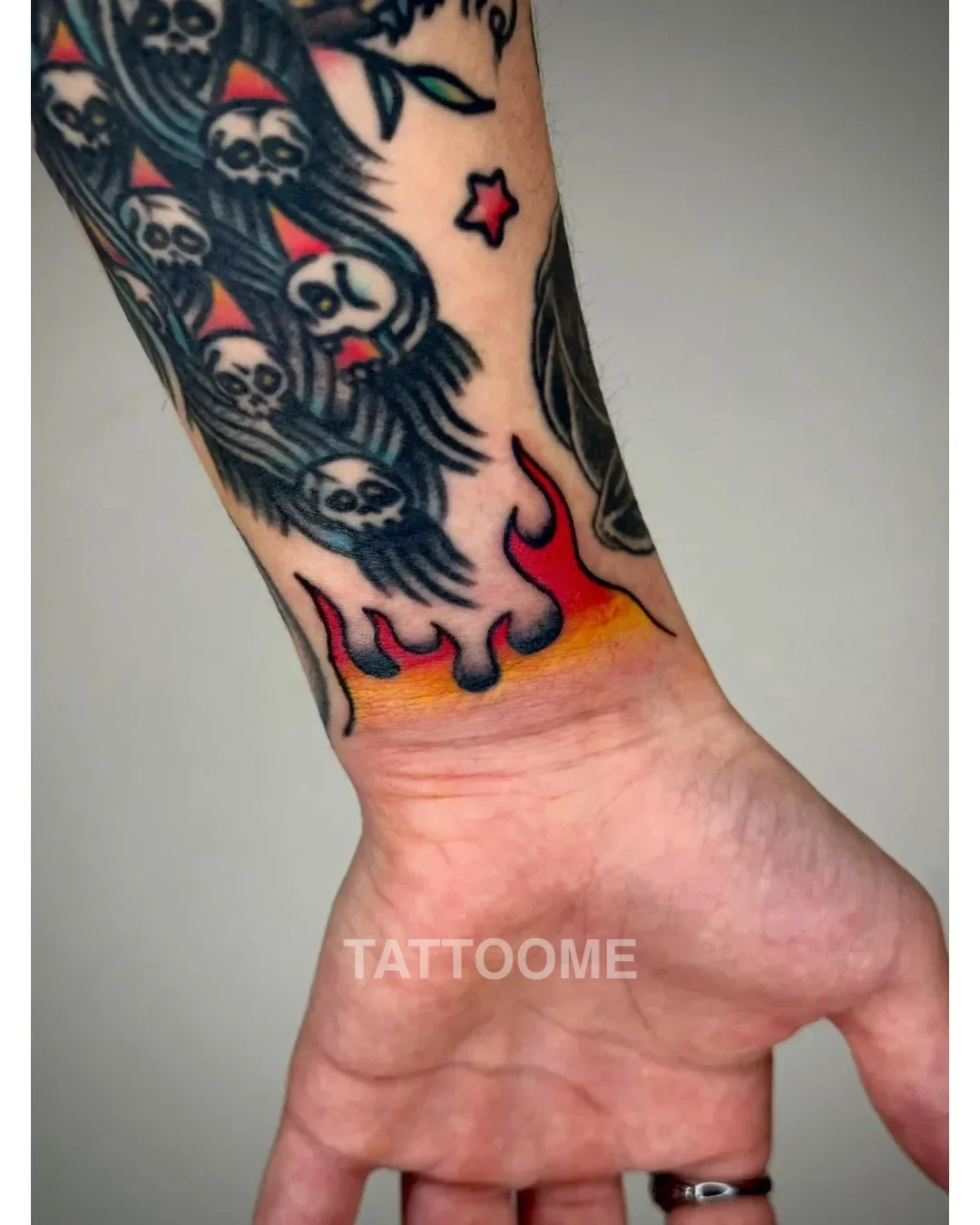 올드스쿨 불꽃 - tattooer_aruru