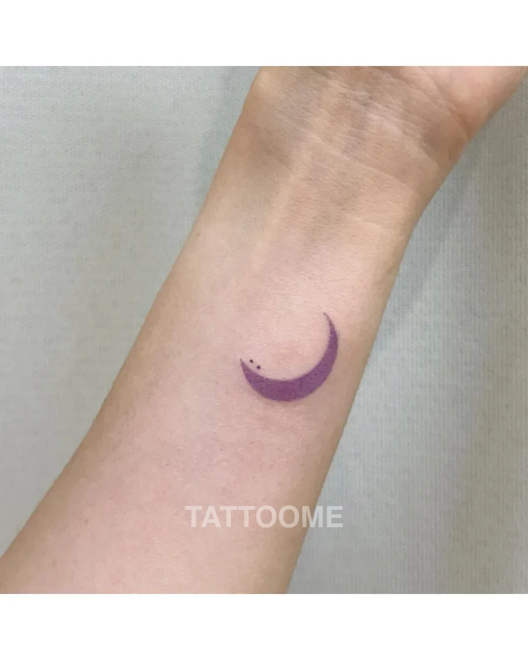 미니타투 달 - handpoke__hami